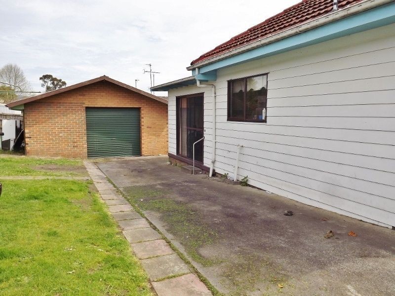 18 Powell Street, Newborough VIC 3825
