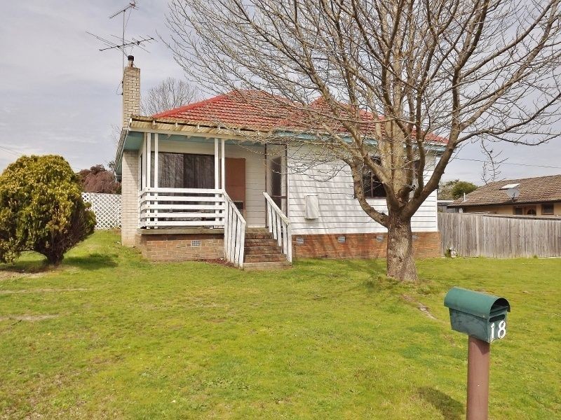 18 Powell Street, Newborough VIC 3825