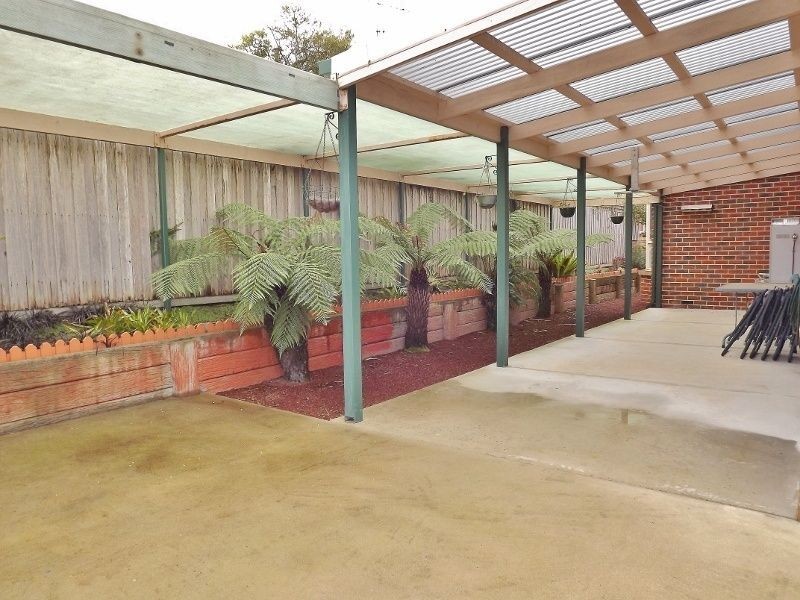 10 Rita Court, Newborough VIC 3825