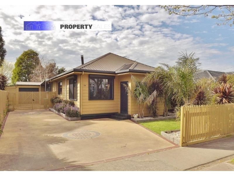 79 Moore Street, Moe VIC 3825