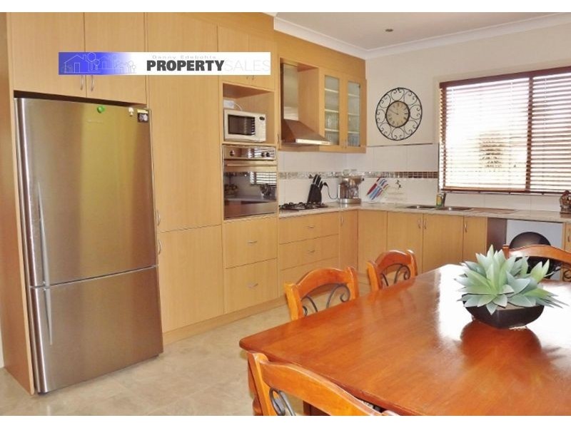 79 Moore Street, Moe VIC 3825