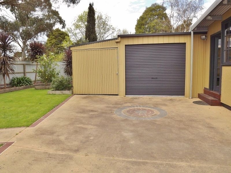 79 Moore Street, Moe VIC 3825