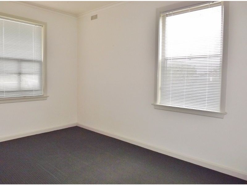 10 Lincoln Street, Moe VIC 3825