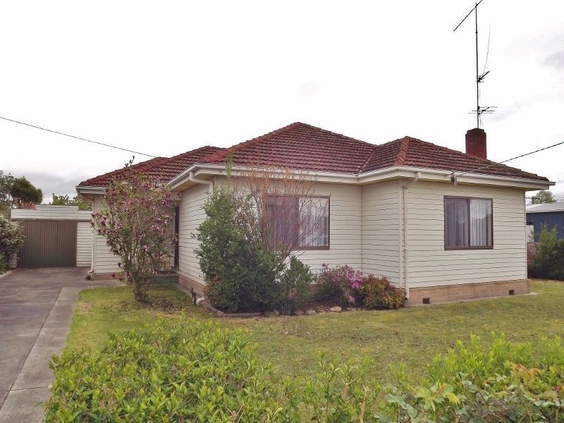6 Robinson Street, Moe VIC 3825