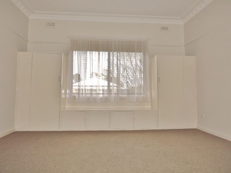 6 Robinson Street, Moe VIC 3825