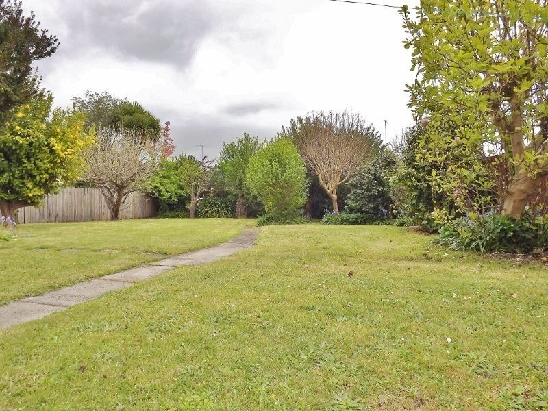 6 Robinson Street, Moe VIC 3825