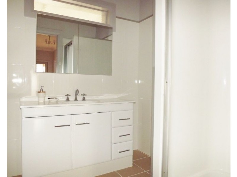 167 Service Road, Moe VIC 3825