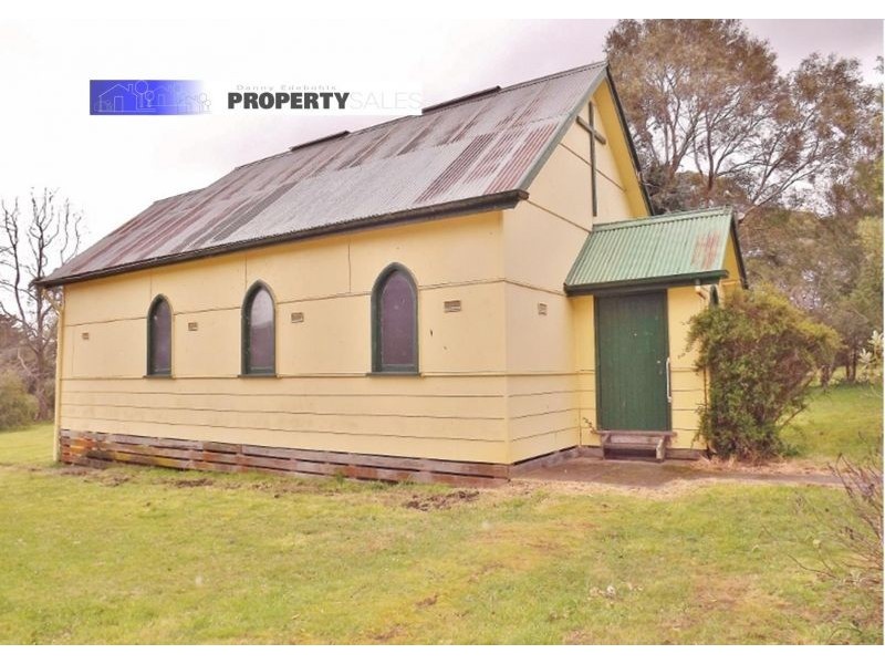 2369 Willow Grove Road, Hill End VIC 3825