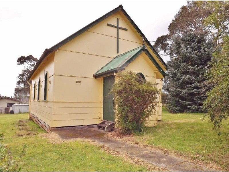 2369 Willow Grove Road, Hill End VIC 3825