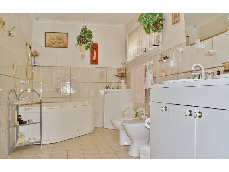 101 Shanahan Parade, Newborough VIC 3825