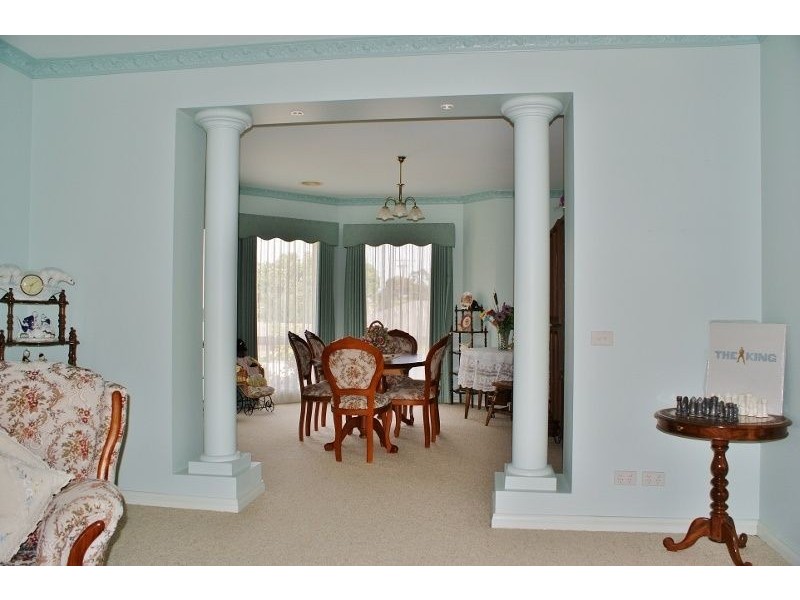 10 York Street, Moe VIC 3825