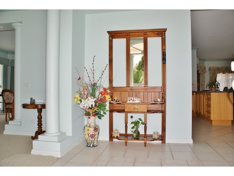 10 York Street, Moe VIC 3825