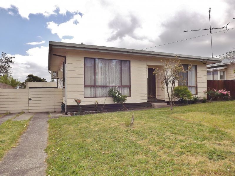 12 Phillip Street, Moe VIC 3825