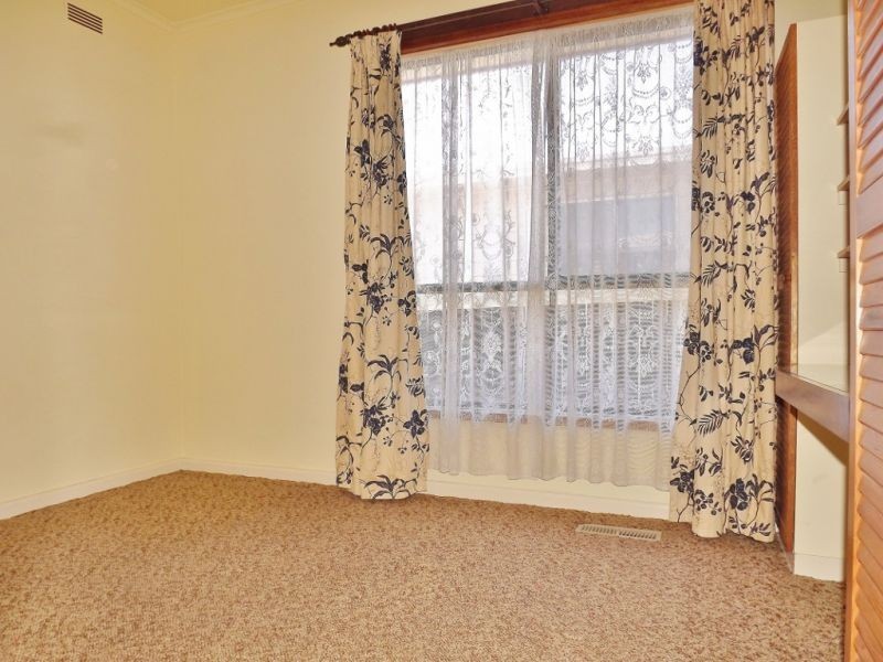 12 Phillip Street, Moe VIC 3825