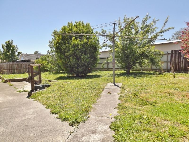 12 Phillip Street, Moe VIC 3825