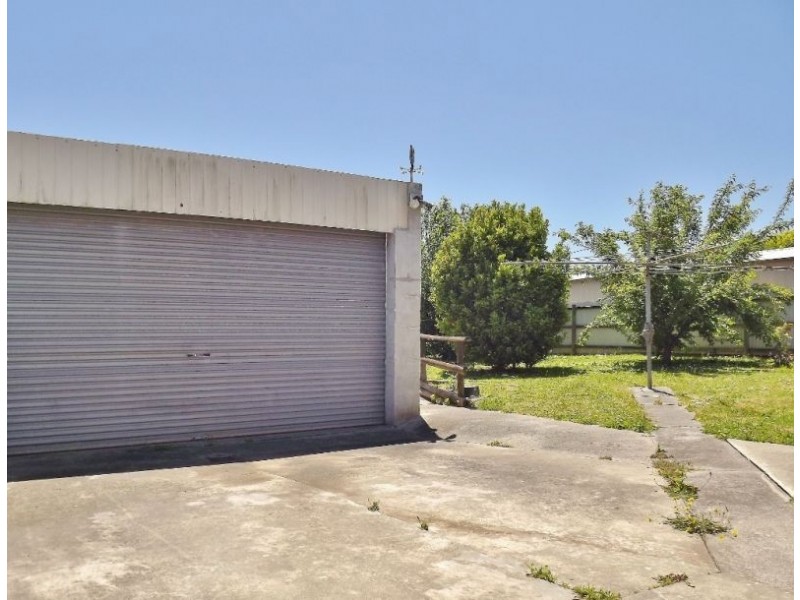 12 Phillip Street, Moe VIC 3825