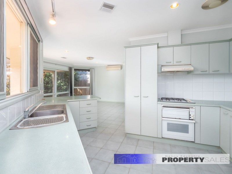 31 Wirrana Drive, Moe VIC 3825