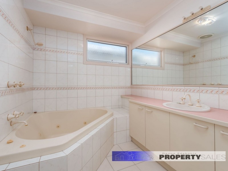 31 Wirrana Drive, Moe VIC 3825