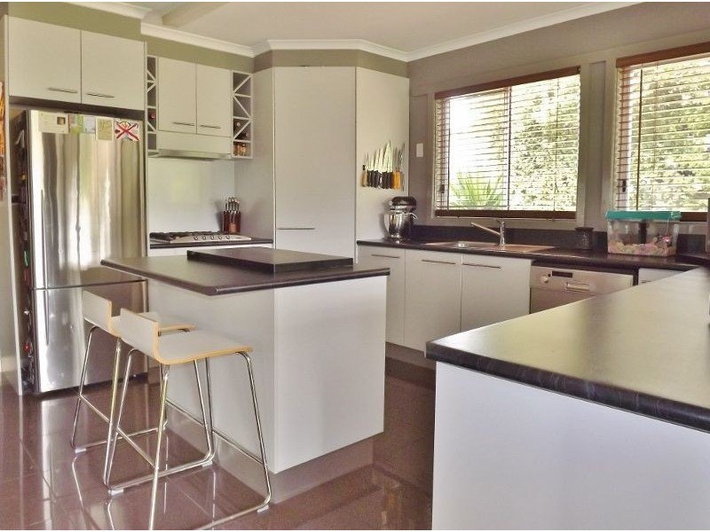 4 Mason Street, Newborough VIC 3825