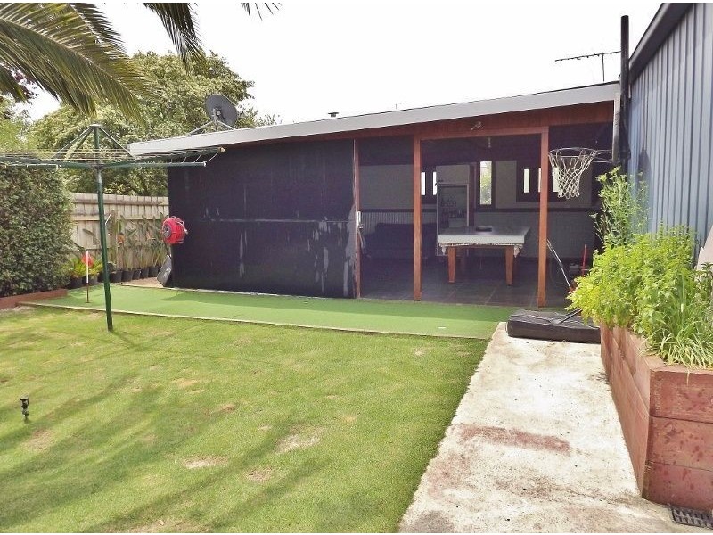 4 Mason Street, Newborough VIC 3825