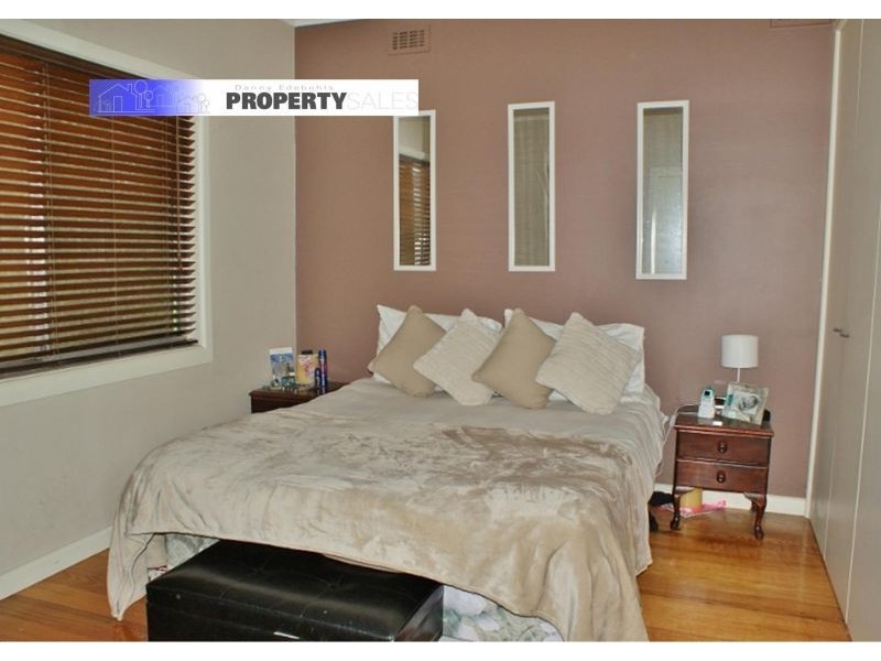 34 Law Street, Newborough VIC 3825