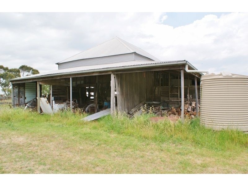 1237 North Canal Road, Westbury VIC 3825