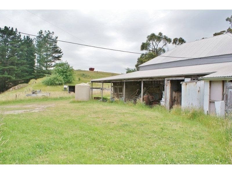 1237 North Canal Road, Westbury VIC 3825