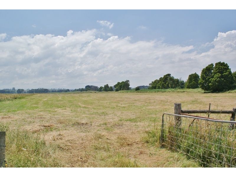 1237 North Canal Road, Westbury VIC 3825