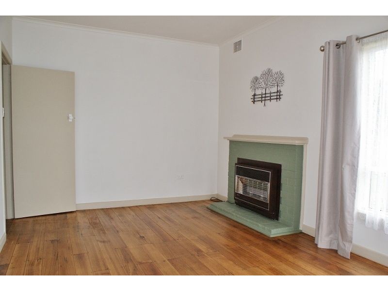 3 Scott Avenue, Moe VIC 3825