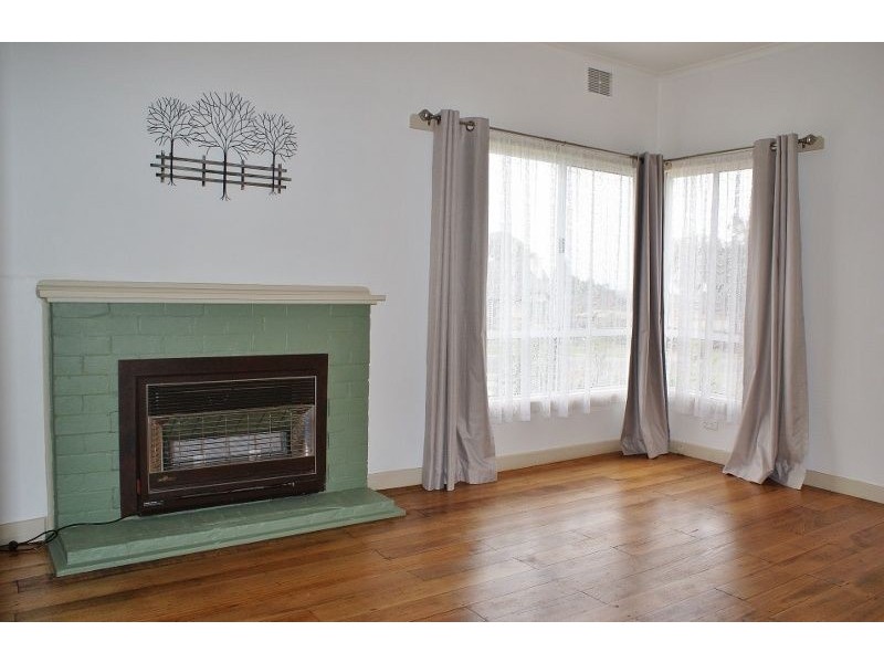 3 Scott Avenue, Moe VIC 3825