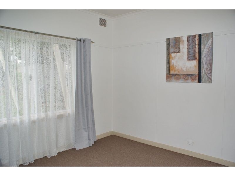 3 Scott Avenue, Moe VIC 3825