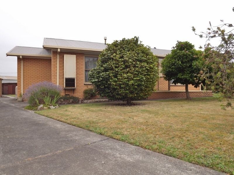 5 Tresswell Avenue, Newborough VIC 3825
