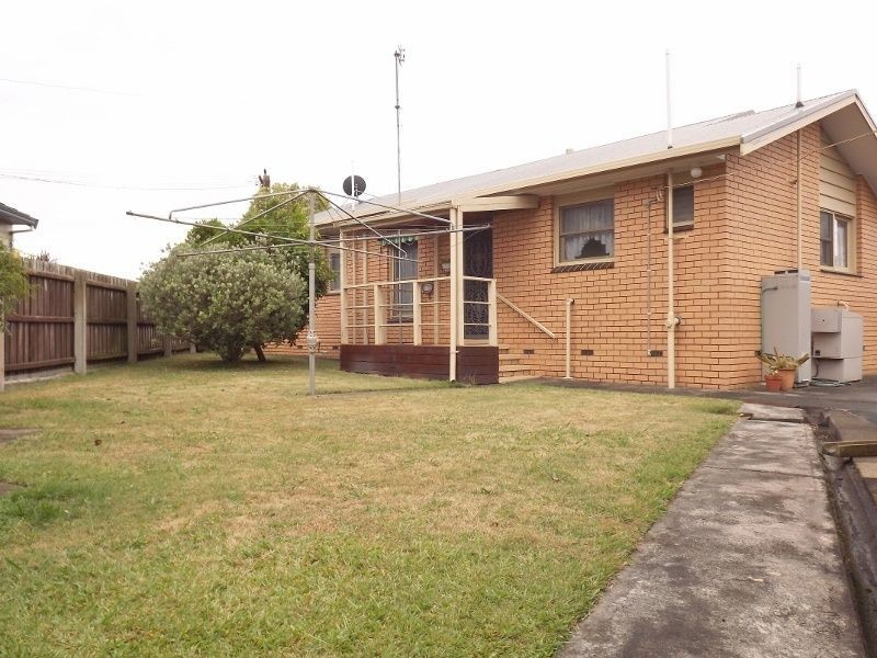 5 Tresswell Avenue, Newborough VIC 3825