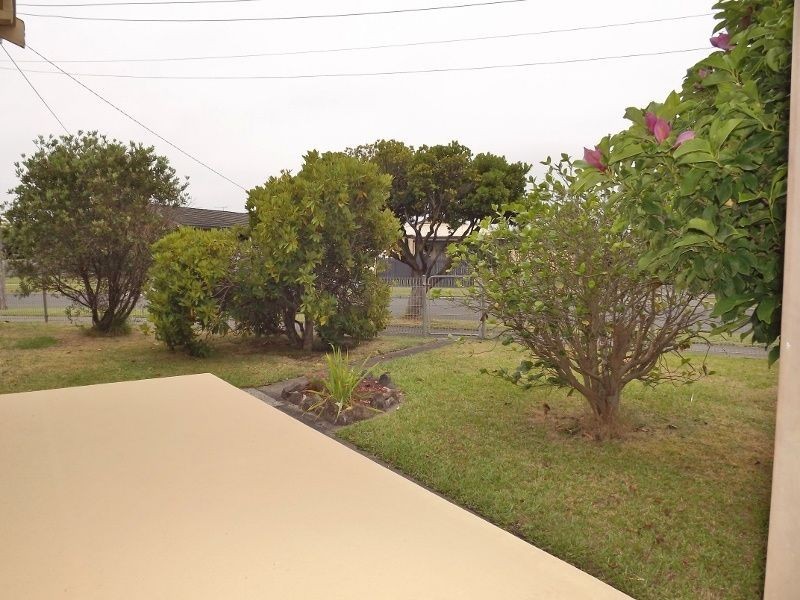 5 Tresswell Avenue, Newborough VIC 3825