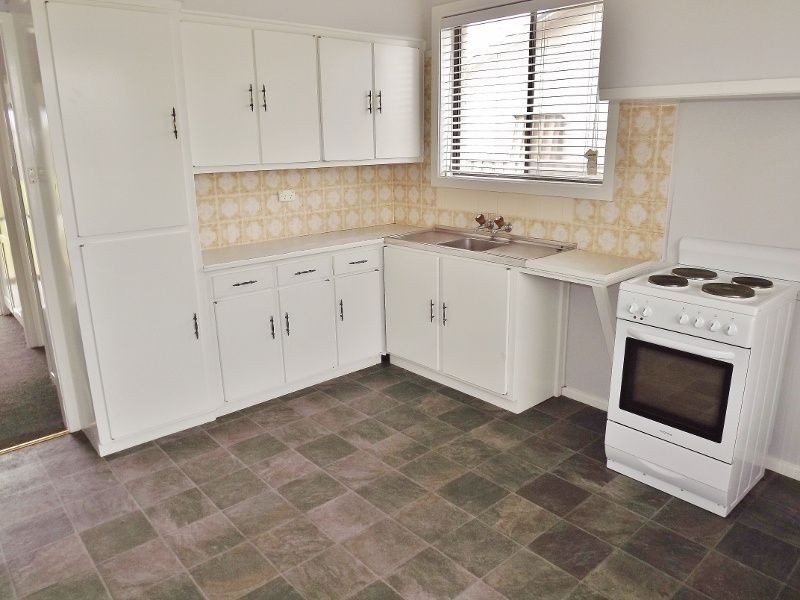46 Alexander Avenue, Moe VIC 3825
