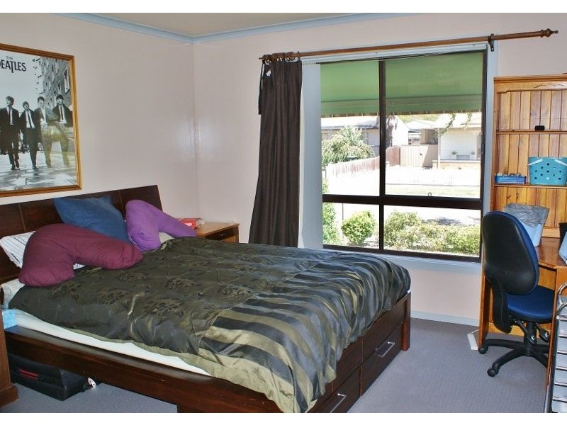 12 Retford Street, Newborough VIC 3825