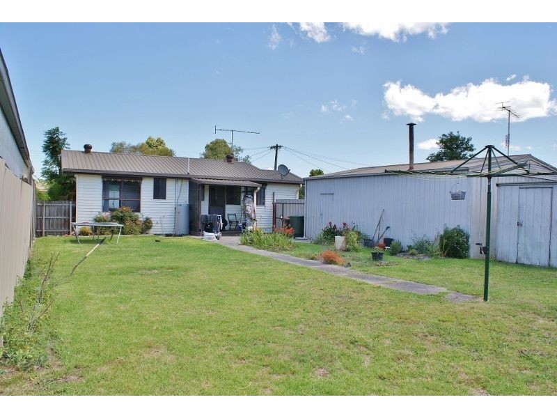 12 Retford Street, Newborough VIC 3825