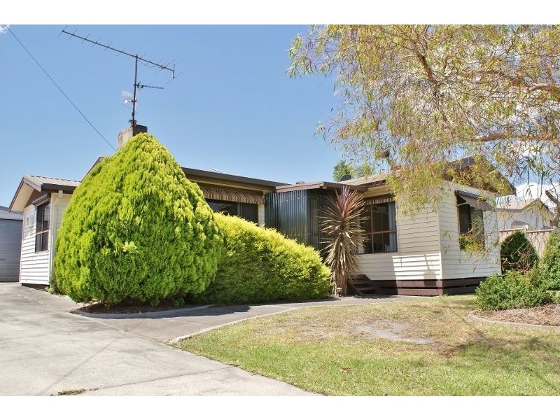 12 Retford Street, Newborough VIC 3825