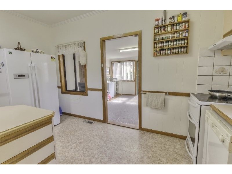 81 Fowler Street, Moe VIC 3825