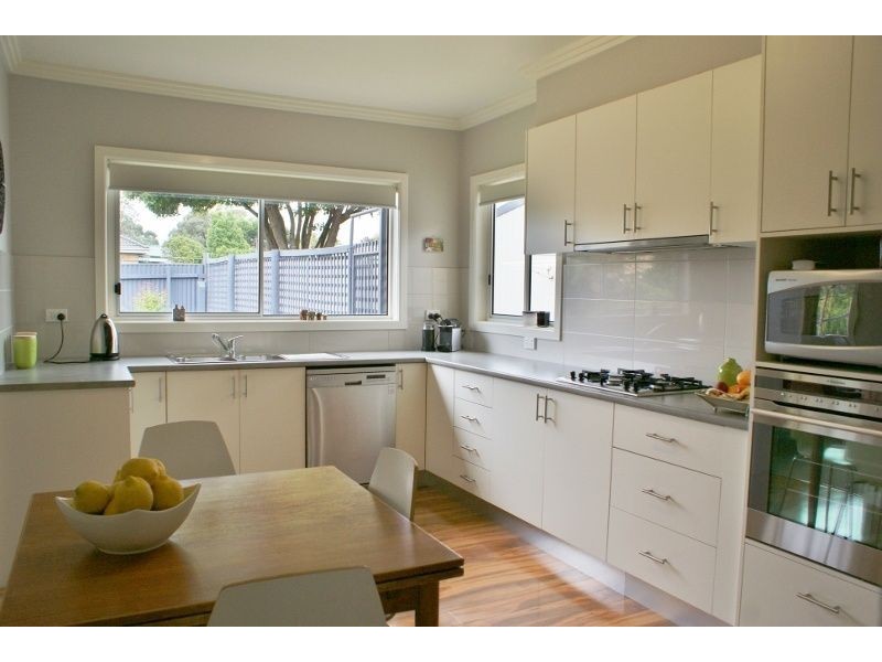 76 Chamberlain Road, Newborough VIC 3825