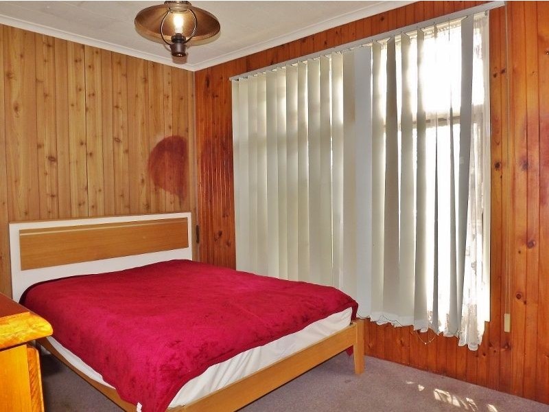 13 Service Road, Moe VIC 3825