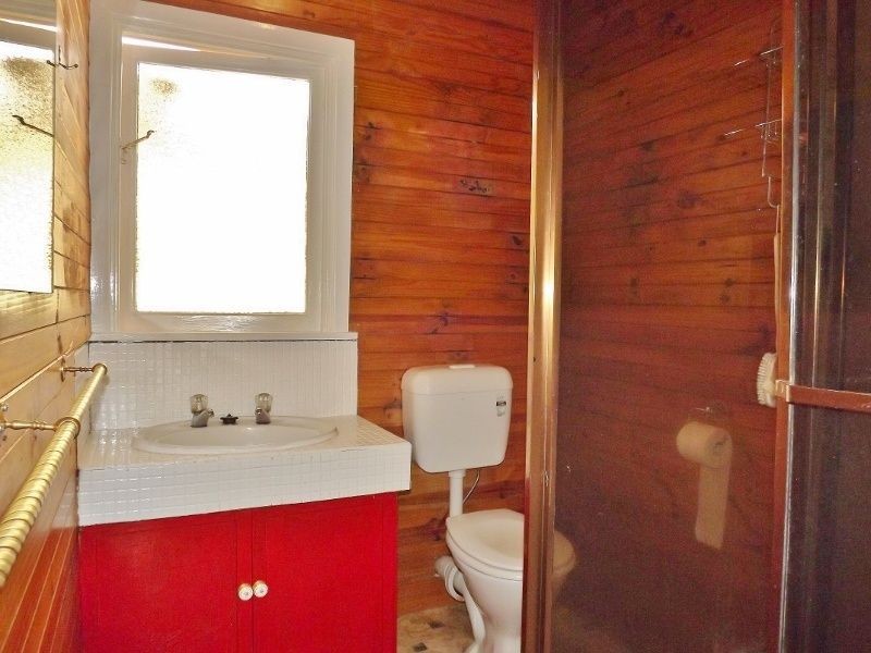 13 Service Road, Moe VIC 3825