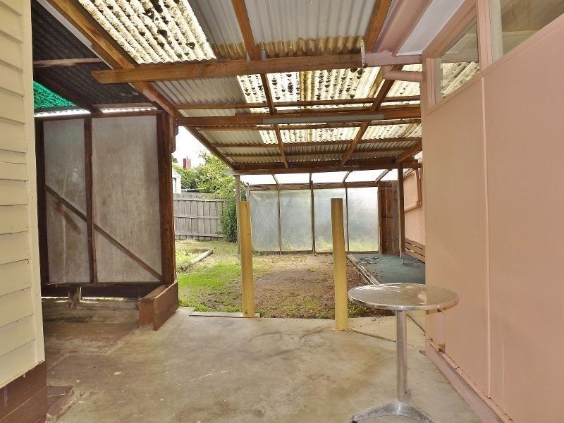 13 Service Road, Moe VIC 3825