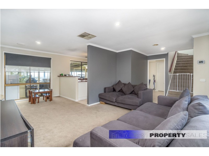 2 Taurus Way, Moe VIC 3825