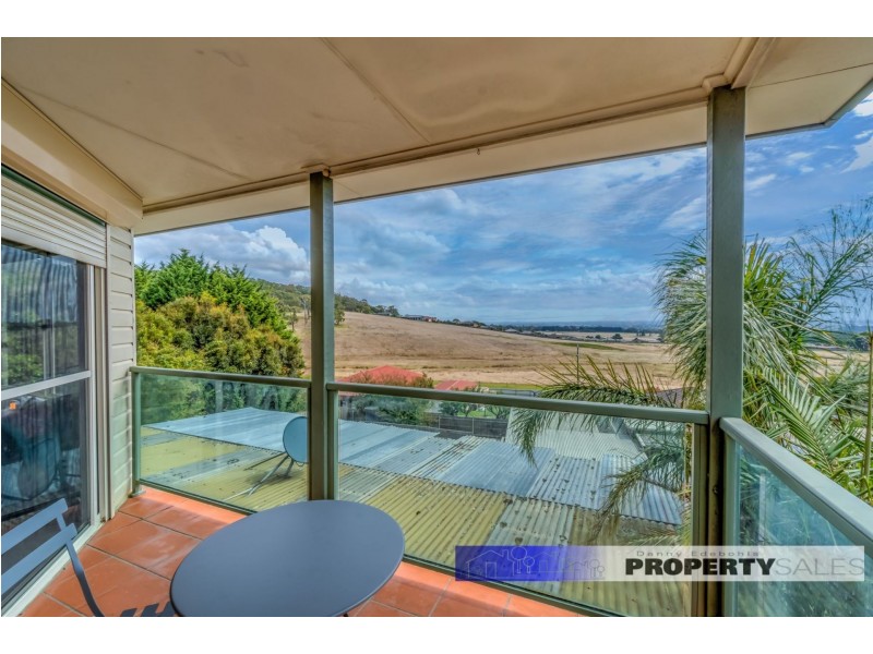 2 Taurus Way, Moe VIC 3825