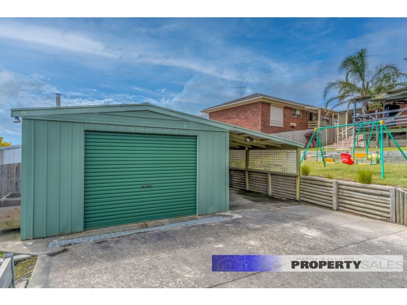 2 Taurus Way, Moe VIC 3825