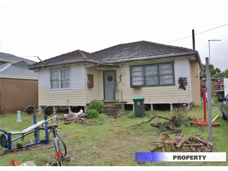 26 Chamberlain Road, Newborough VIC 3825