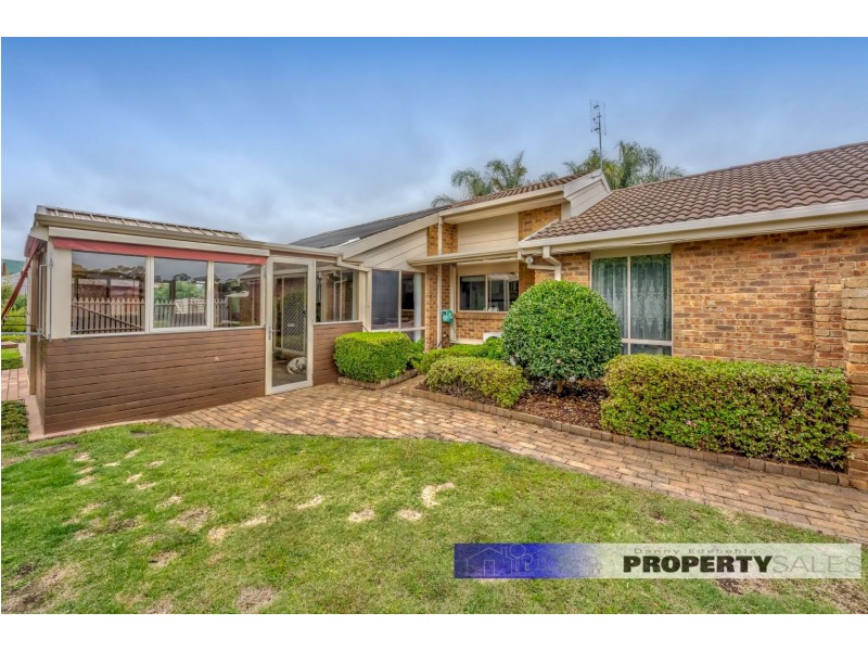 5 Tarra Court, Newborough VIC 3825