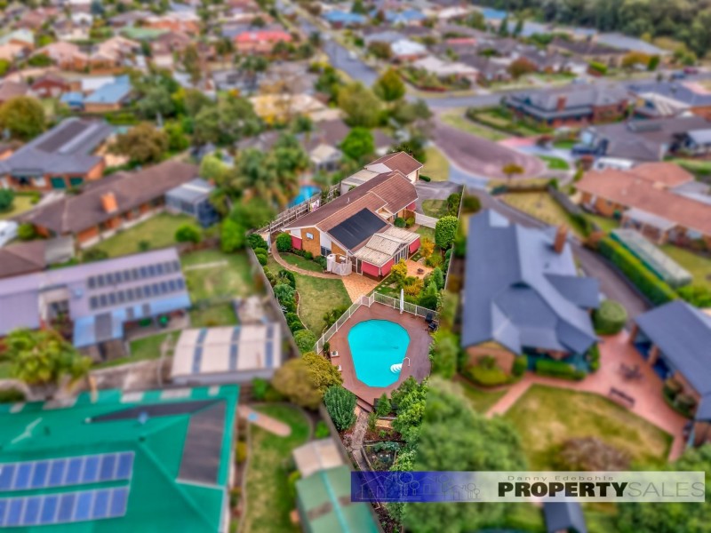 5 Tarra Court, Newborough VIC 3825