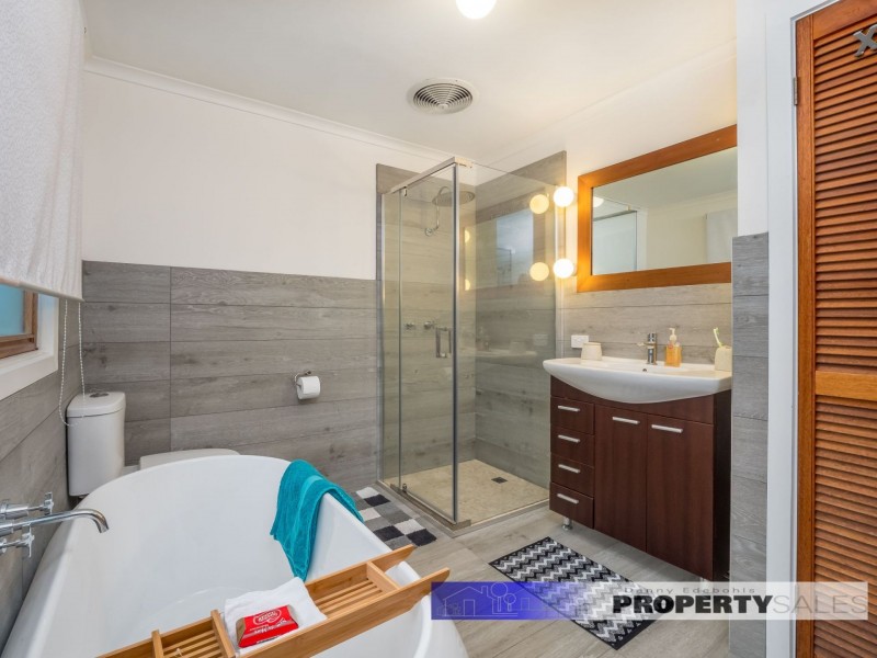 1 Avro Court, Moe VIC 3825